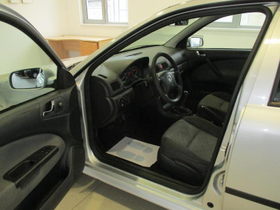 ŠKODA Octavia 1.6 MT (102 л. с.)