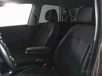 Volkswagen Polo 1.6 MPI AT (110 л. с.) Comfortline