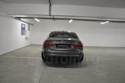 Jaguar XF 2.0 AT (240 л. с.) Prestige