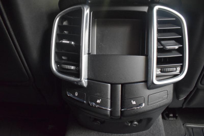 Porsche Cayenne S 4.8 Tiptronic AWD (400 л. с.)