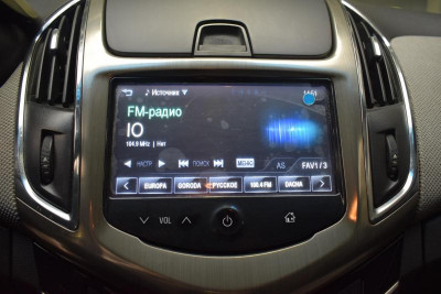 Chevrolet Cruze 1.6 AT (109 л. с.)