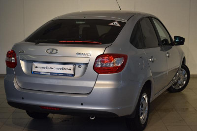 LADA Granta лифтбек 1.6 16кл AT (98 л. с.) Luxe
