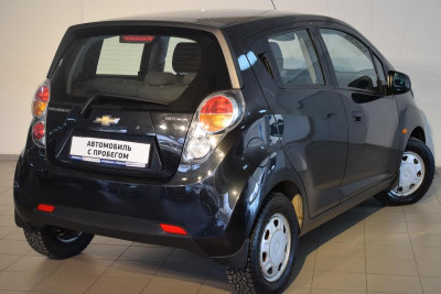 Chevrolet Spark 1.0 MT (68 л. с.)