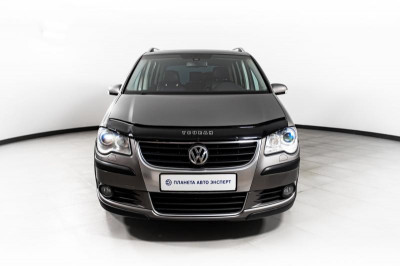 Volkswagen Touran 1.4 AT (170 л.с.)
