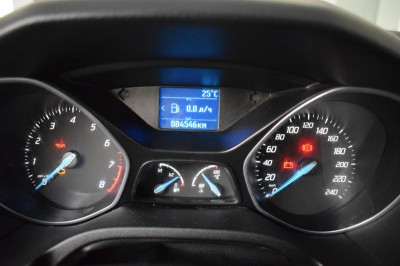 Ford Focus 1.6 MT (105 л. с.)