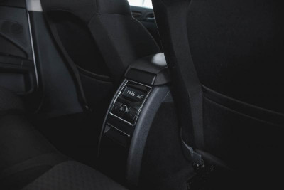 ŠKODA Superb 1.8 TSI DSG (160 л. с.)