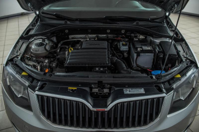 ŠKODA Octavia 1.6 AT (110 л.с.)