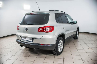 Volkswagen Tiguan 2.0 TSI 4Motion AT (170 л. с.)