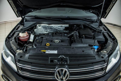 Volkswagen Tiguan 1.4 TSI BlueMotion DSG (150 л. с.) Avenue