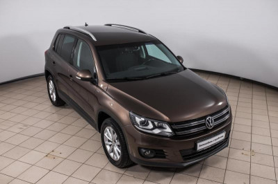 Volkswagen Tiguan 1.4 TSI BlueMotion DSG (150 л. с.) Avenue
