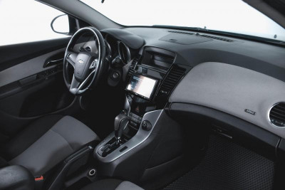 Chevrolet Cruze 1.6 AT (109 л. с.)