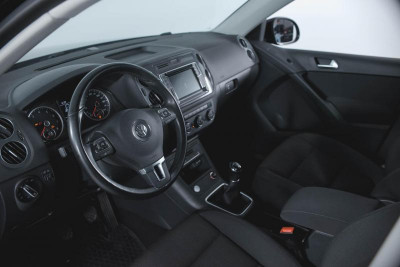 Volkswagen Tiguan 1.4 TSI BlueMotion MT (122 л. с.)
