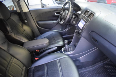 Volkswagen Polo 1.6 MPI MT (110 л. с.) Drive