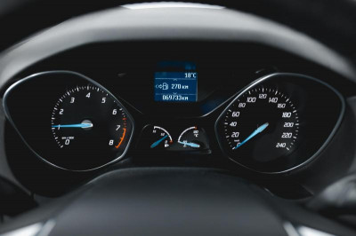 Ford Focus 1.6 MT (125 л. с.)