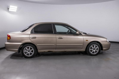 Kia Spectra 1.6 AT (101 л. с.)