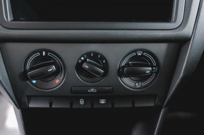 ŠKODA Rapid 1.2 MT (75 л. с.) Ambition
