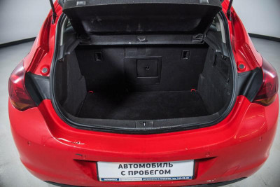 Opel Astra 1.6 AT (115 л. с.)
