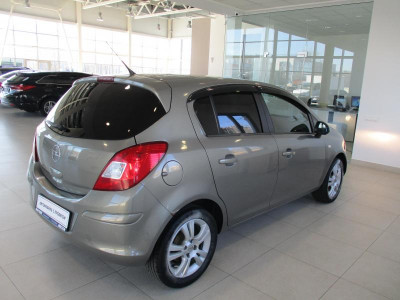 Opel Corsa 1.4 AT (101 л. с.)