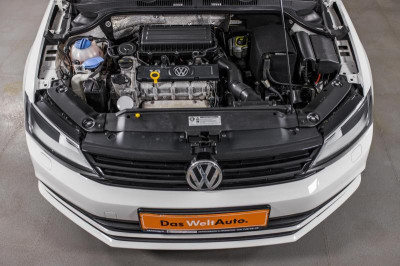 Volkswagen Jetta 1.6 MPI AT (110 л. с.) Highline