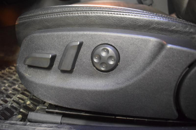 Audi A6 3.2 FSI tiptronic quattro (255 л. с.)