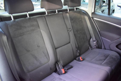 Volkswagen Tiguan 2.0d AT (140 л.с.) 4WD Avenue