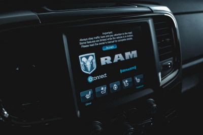 Dodge RAM 5.7 AT (396 л.с.) 4WD