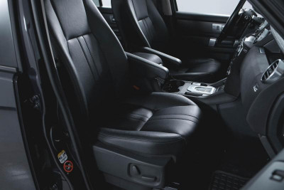 Land Rover Discovery 3.0 TDV6 AT 4WD (211 л. с.)
