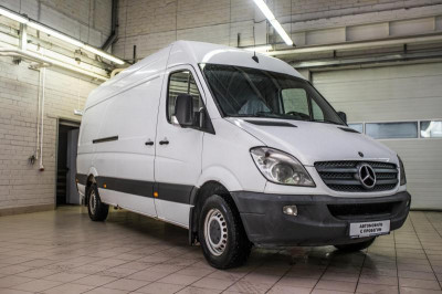 Mercedes-Benz Sprinter 315 CDI MT L4H3 (150 л. с.)