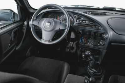 Chevrolet niva Niva 1.7 MT (79,6 л. с.) GLC