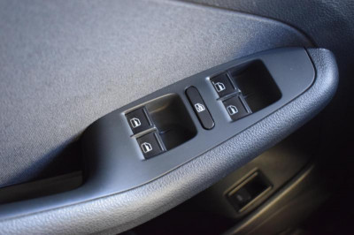 Volkswagen Jetta 1.4 TSI DSG (122 л. с.)