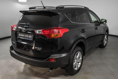 Toyota RAV4 2.0 MT AWD (146 л. с.)