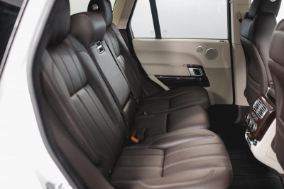 Land Rover Range Rover 4.4 SDV8 AT AWD (339 л. с.) Vogue