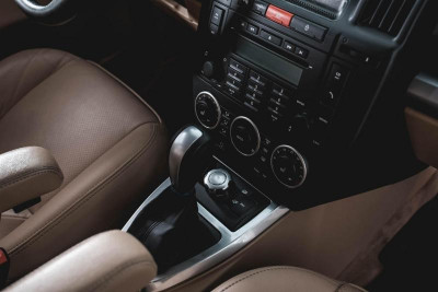 Land Rover Freelander 2.2 TD AT (160 л. с.)