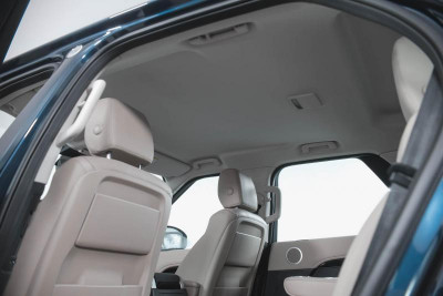 Land Rover Discovery 3.0 SiV6 AT 4WD (340 л.с.) SE