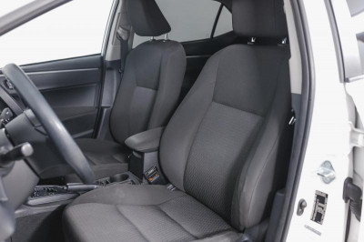 Toyota Corolla 1.6 CVT (122 л. с.)