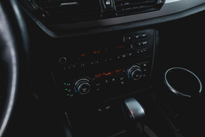 BMW X1 18i 2.0 AT (150 л.с.)