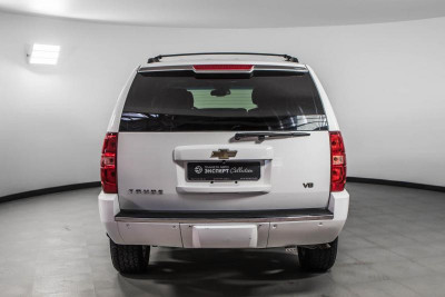 Chevrolet Tahoe 5.3 AT (325 л. с.)