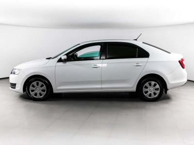 ŠKODA Rapid 1.6 MT (90 л. с.) Entry