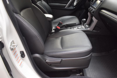 Subaru Forester 2.5i S AWD (171 л. с.)