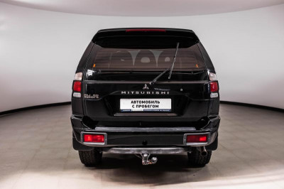 Mitsubishi Pajero Sport 2.5 TD MT (99 л. с.)