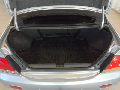 Mitsubishi Lancer 1.6 MT (98 л.с.)