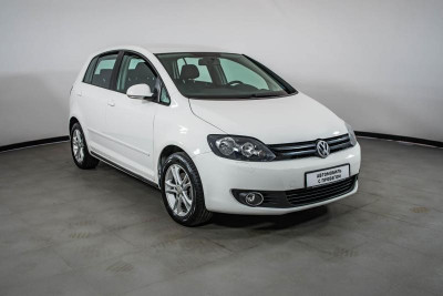 Volkswagen Golf 1.2 TSI MT (105 л. с.)
