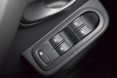 Renault Duster 2.0 MT 4x4 (135 л. с.)