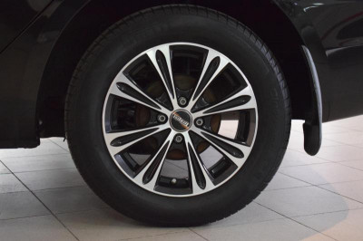 LADA Vesta 1.6 MT (106 л. с.)