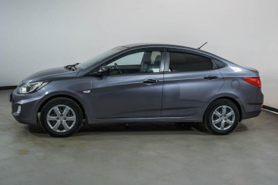 Hyundai Solaris 1.4 MT (107 л. с.)