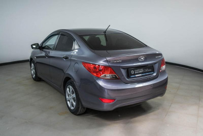 Hyundai Solaris 1.4 MT (107 л. с.)