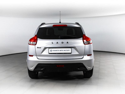 LADA XRAY 1.8 MT (122 л.с.)