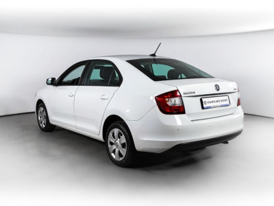 ŠKODA RAPID 1.6 AT (110 л. с.)