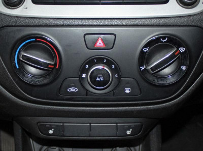Hyundai Solaris 1.4 AT (100 л.с.)