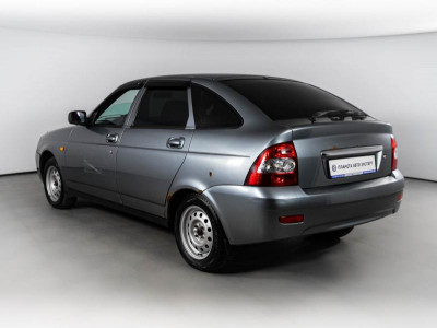 LADA Priora 1.6 MT 16 кл (Евро-3) (98 л. с.)